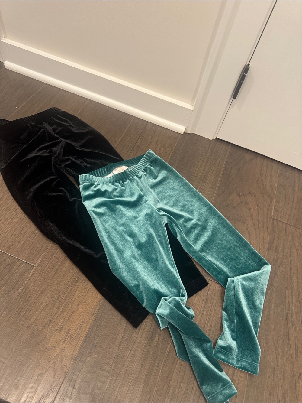 Cat & Jack Teal and black Velvet Legging bundle like new